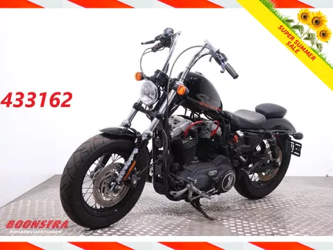 Harley-Davidson Sportster XL1200X Vance Hines