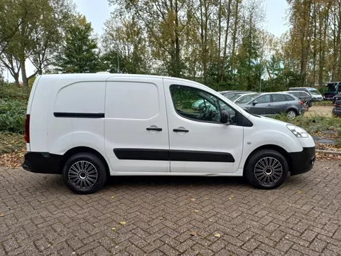 Peugeot Partner 122 1.6 e-HDI L2 LANG Airco Trekhaak Euro 5 NW APK