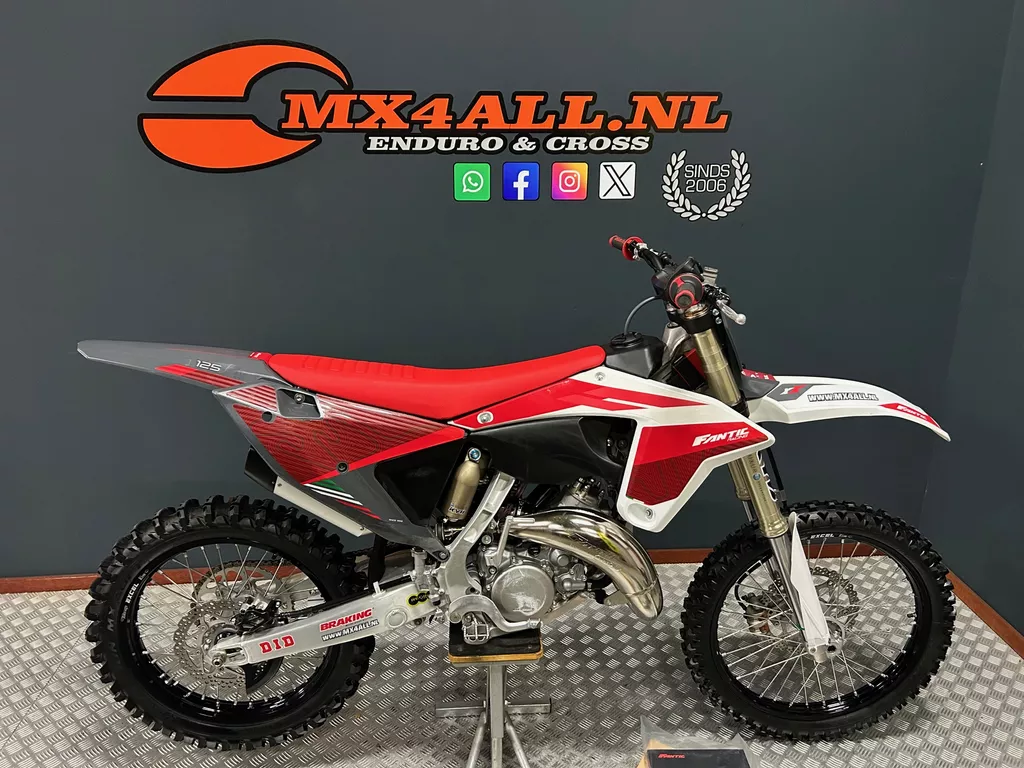 Fantic XX 125 Yamaha 5 uur !! Btw Motor !! No YZ 125 250