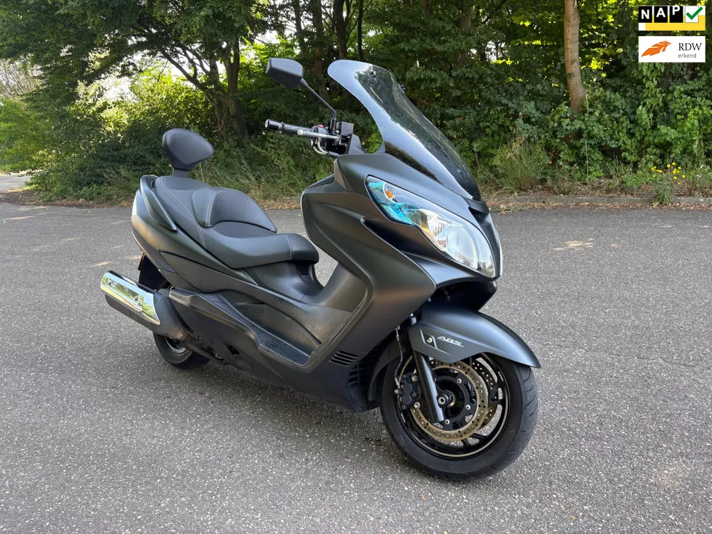 Suzuki Scooter 400A Burgman | 2016 | Krukas maakt geluid, loopt goed.