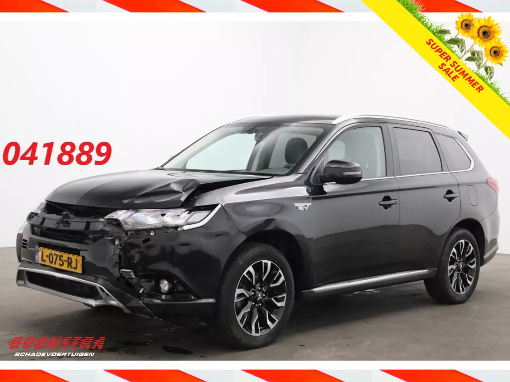 Mitsubishi Outlander 2.4 PHEV Intense Navi Clima Cruise Camera SHZ AHK