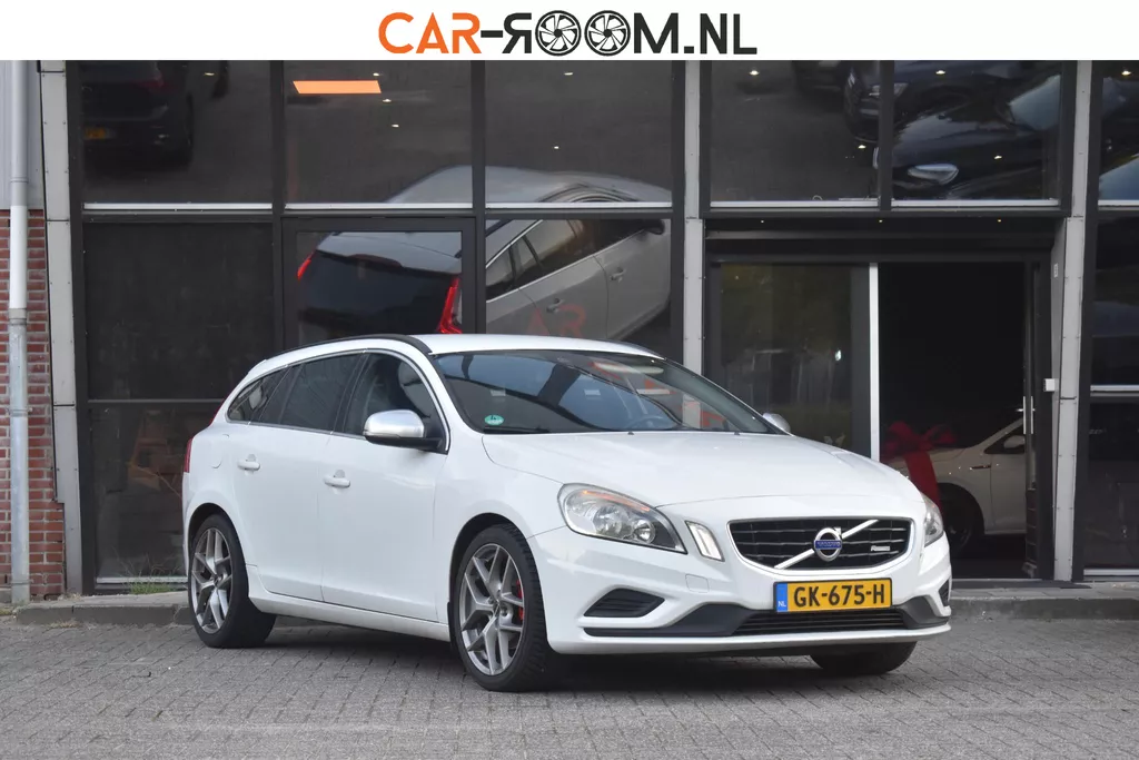Volvo V60 2.0 D3 R-Design Airco Stoelvw Cruise Trekhaak