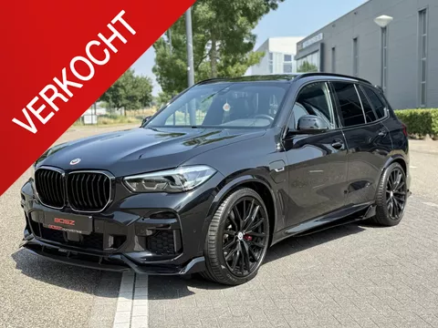 BMW X5 45e xDrive M-Sport HUD CRYSTAL SKY PANO AERO BMW X5 45e xDrive M-Sport HUD CRYSTAL SKY PANO AERO