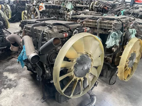 Mercedes-Benz OM471LA (ENGINE NOT RUNNING)