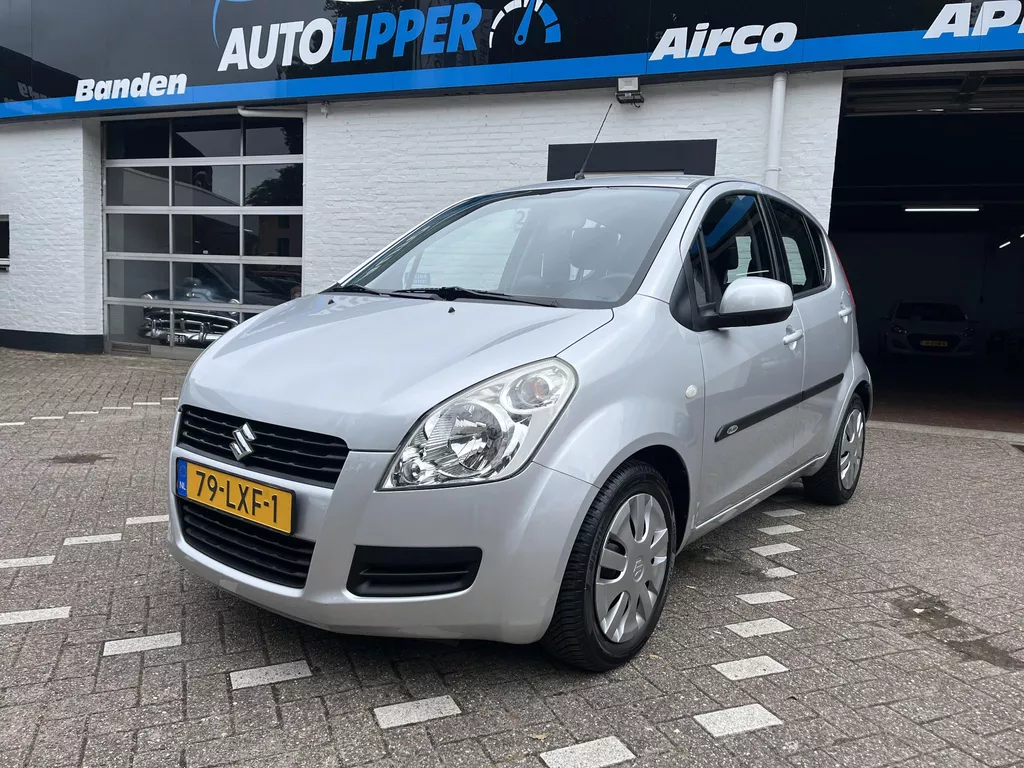 Suzuki Splash 1.0 Comfort /Nieuwe apk bij aflevering/Thule fietsdrager/Airco