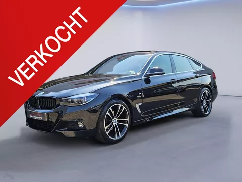 BMW 3-serie Gran Turismo 320i High Executive M Sport /Apple Carplay/Pano/HUD/Elektr. Klep/Camera/Parkeersens.V+A/Leder/DAB+/LED/(MET GARANTIE*)