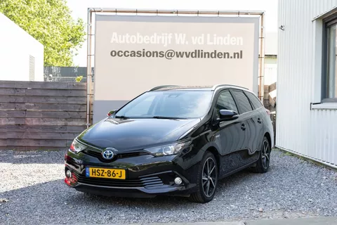 Toyota Auris 1.8 Hybrid Black Ed.