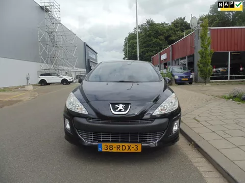 Peugeot 308 1.6 VTi Millesim 200 met airco NAVI