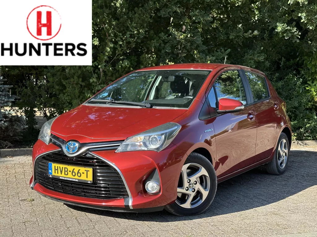Toyota Yaris 1.5 Full Hybrid Dynamic | Navi| Camera| Metalic| BTW auto|