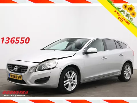 Volvo V60 1.6 T3 Aut. Momentum Navi Clima Cruise PDC 141.308 km!