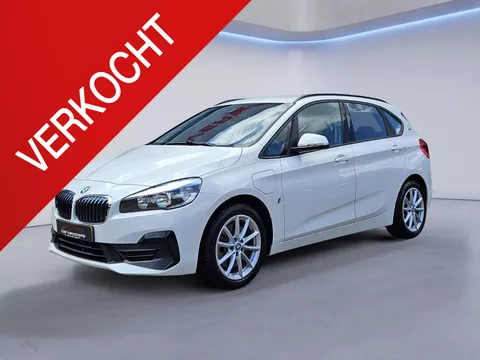 BMW 2-serie Active Tourer 225xe iPerformance /Apple Carplay/Cruise Contr./Climate Contr./Elektr.klep/Parkeersens./LMV/(MET GARANTIE*)