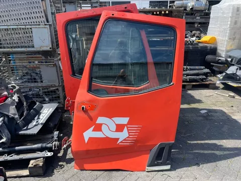 Renault 7482702620 LINKER PORTIER (MET DEUKJES)