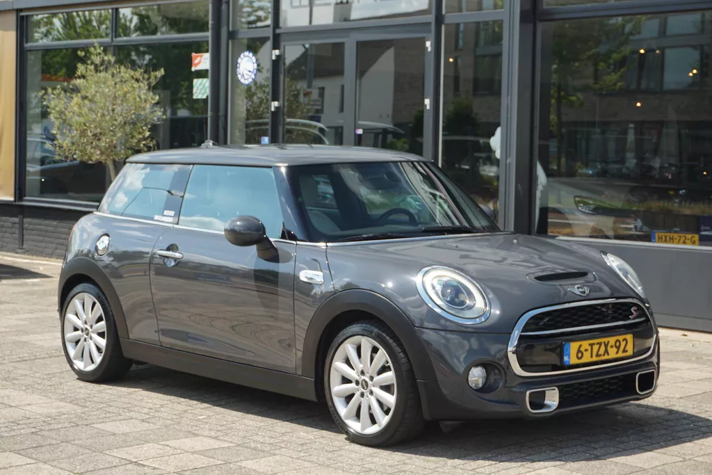Mini Mini 2.0 Cooper S Chili Leder | Groot Navi | Head-Up | Dealer onderhouden