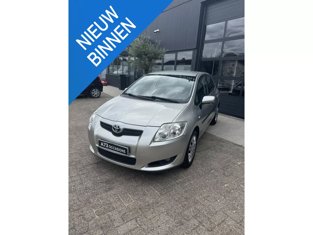 Toyota Auris 1.6-16V Sol