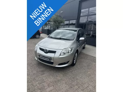 Toyota Auris 1.6-16V Sol