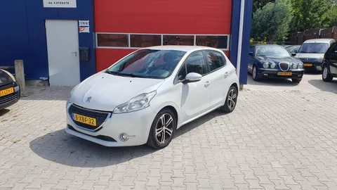 Peugeot 208 1.6 e-HDi 5 DEURS AIRCO NAV CLIMA CRUISE