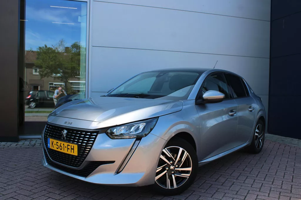 Peugeot 208 1.2 PureTech 100pk Allure Airco Panoramadak Navi Carplay Camera Nieuwstaat