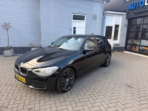 BMW 1-serie 116i Business | 5 deurs | AIRCO | NIEUWE APK |