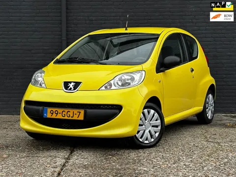 Peugeot 107 1.0-12V XR nieuwe apk