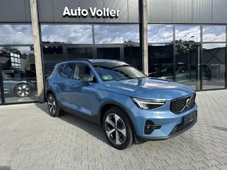 Volvo XC40 2.0 B4 Plus Dark Trekhaak|ACC|cam|pilot assist