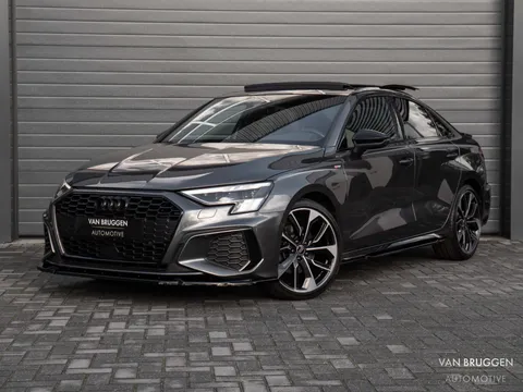 Audi A3 Limousine 35 TFSI S-Line Pano B&amp;O RS-Stoelen Sfeer Camera BTW