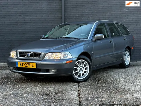 Volvo V40 1.6 Europa Prestige TREKHAAK|LEDER|AIRCO|ELEK RAMEN|NWE APK