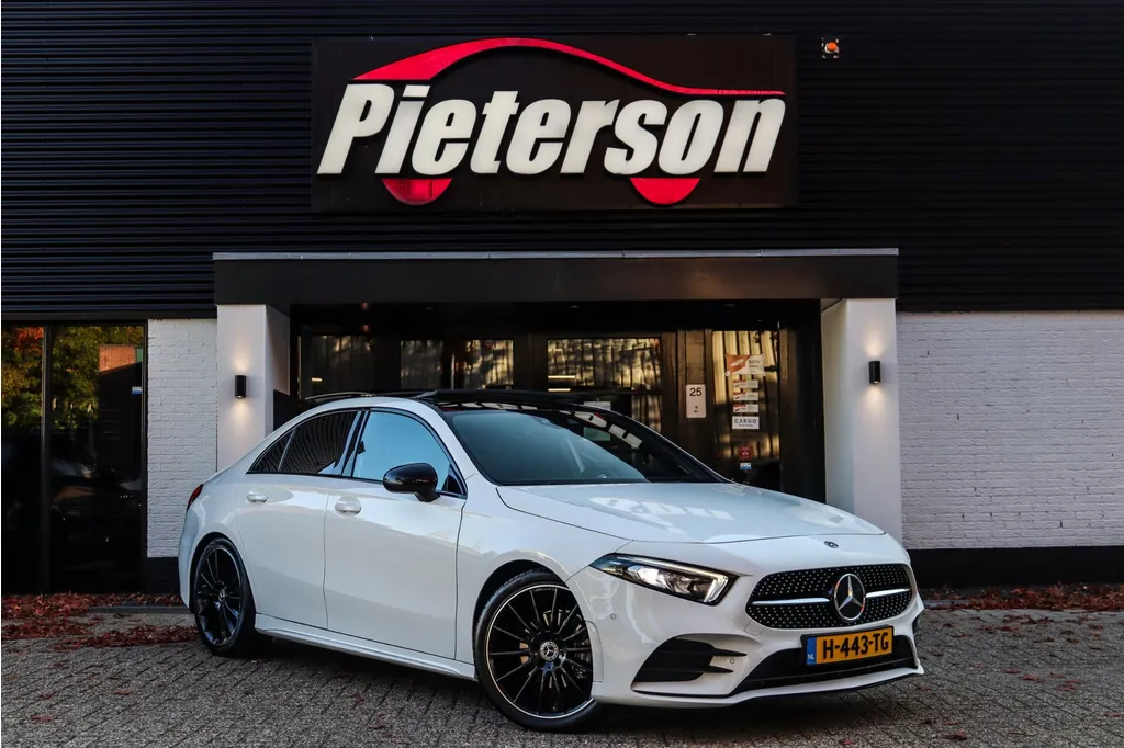 Mercedes-Benz A-klasse 200 AMG PANO BURMESTER SFEER CAMERA