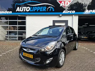 Hyundai ix20 1.6i i-Catcher /Nieuwe apk bij aflevering/Dealer onderhouden/Airco/Camera/navigatie/Panoramaraam/Lm velgen/Trekhaak/Leder interieur