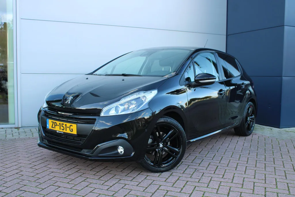 Peugeot 208 1.2 PureTech 110pk GT-Line Automaat Airco Navi Camera Panoramadak 49dkm Nederlandse auto