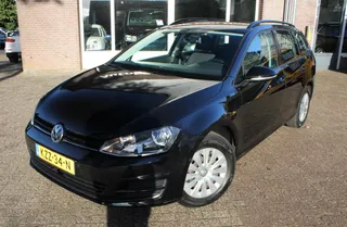 VW Golf 1.2 TSI 1e eig, Adaptive cruise, Trekhaak, Parkeerhulp, Climate control, Navi, Bluetooth, 15" LMV