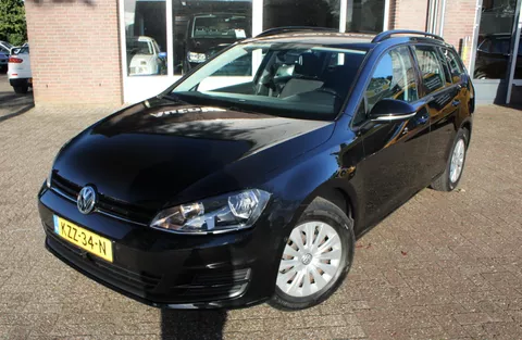 VW Golf 1.2 TSI 1e eig, Adaptive cruise, Trekhaak, Parkeerhulp, Climate control, Navi, Bluetooth, 15" LMV