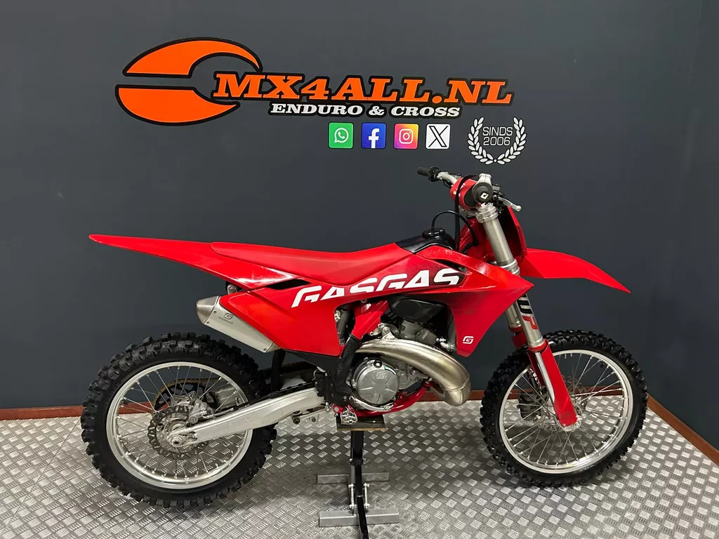 KTM Gas Gas MC 250 TBi 2-takt E-start slechts 52 uur ! No 125 300 350 450 SX F