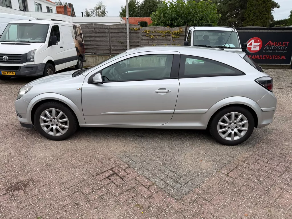 Opel Astra GTC 1.6 Edition,85kw/116pk,2-2009,74967km,MOOI!
