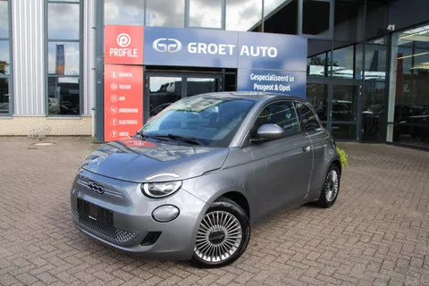 Fiat 500e Icon 42 kWh Automaat Airco Carplay Camera Stoelverwaring Super mooi en compleet SOH 99,5%