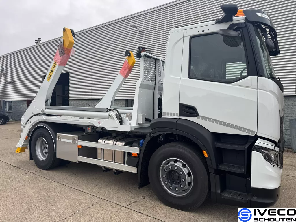 Iveco S-Way AD280S40FP