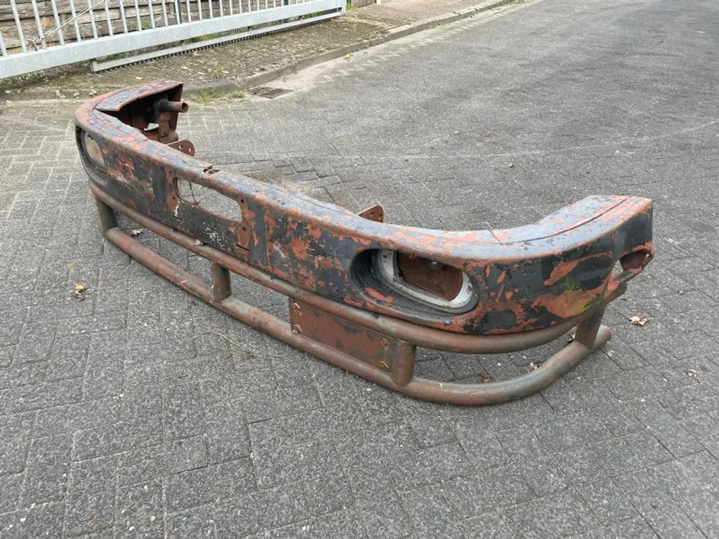 Diverse STALEN BUMPER