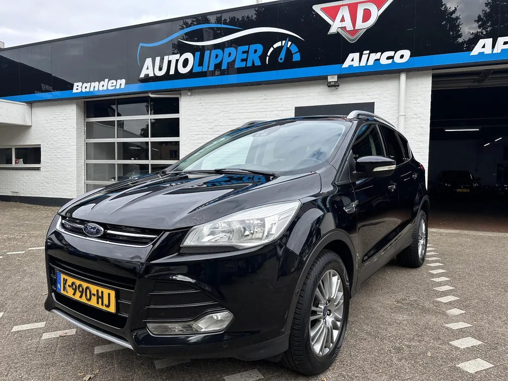 Ford Kuga 1.6 Titanium Plus /Nieuwe apk bij aflevering/CC/Camera/Lm velgen/All season banden/trekhaak/Panoramaraam