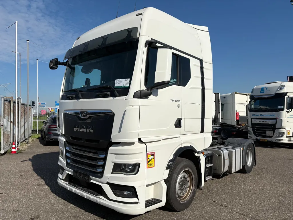 MAN TGX 18.510 XXL/retarder/ 2 x Tank/kip hydraulic/Low Km