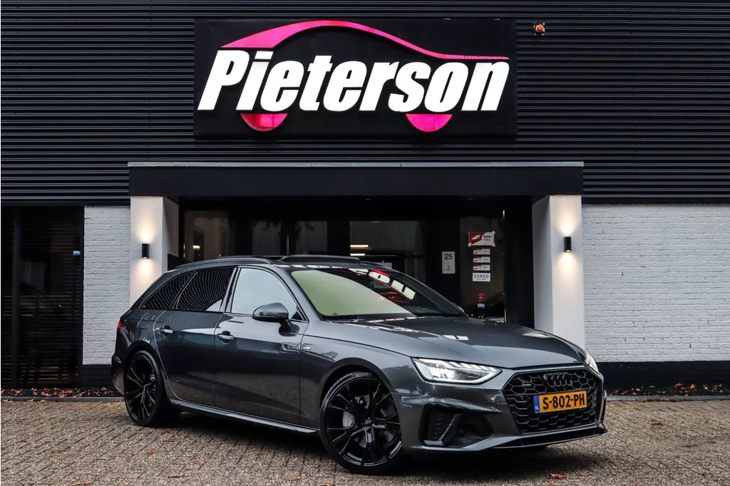 Audi A4 Avant 45 TFSI Quattro 245PK FACELIFT 3X S-Line PANO