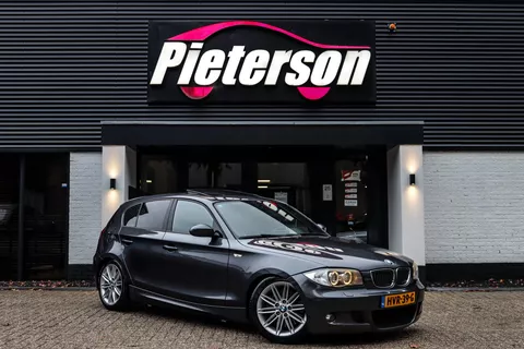 BMW 1-serie 130i M-Pakket PANO KLEPPENSYSTEEM NAVI CLIMA