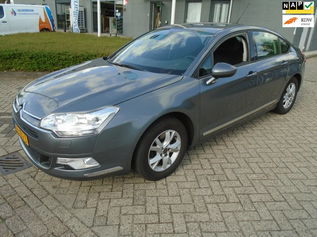 Citroen C5 2.0 16V Comfort Nieuwe Apk