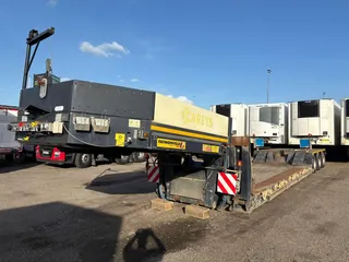 Faymonville FS 43 1ACC 3 axle lowbed ramps detachable gooseneck