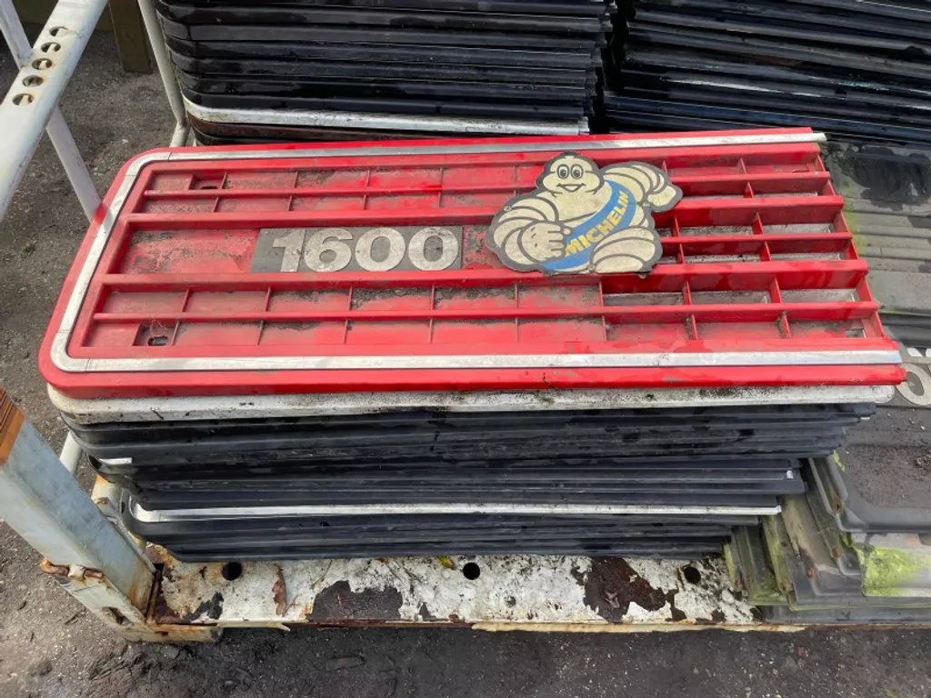 DAF OUDE DAF GRILLE